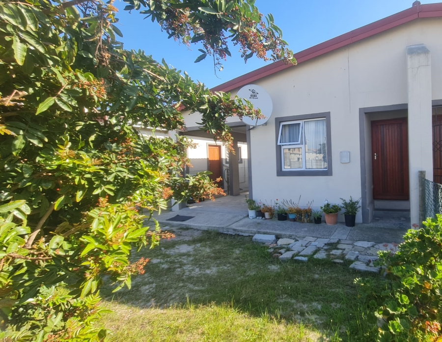 2 Bedroom Property for Sale in Highbury Western Cape